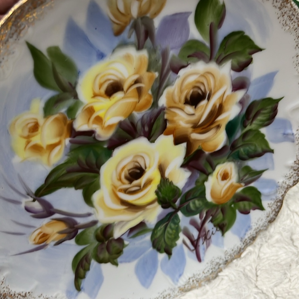 Ceramic Floral Plate - Picture 5 of 6